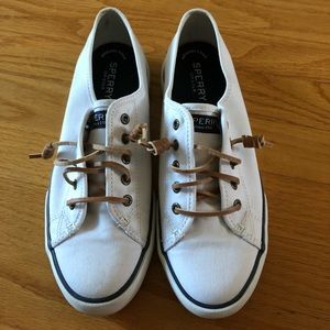 white sperry boat shoes